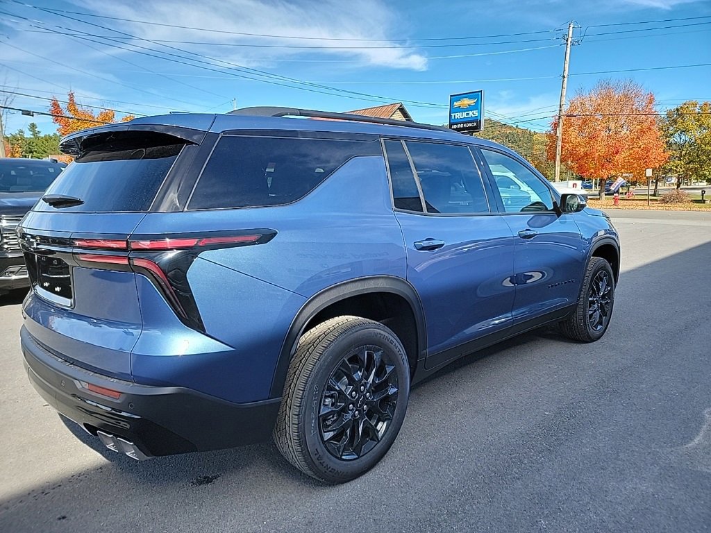 New 2026 Chevrolet Traverse LT w/ Midnight/Sport Edition image 5
