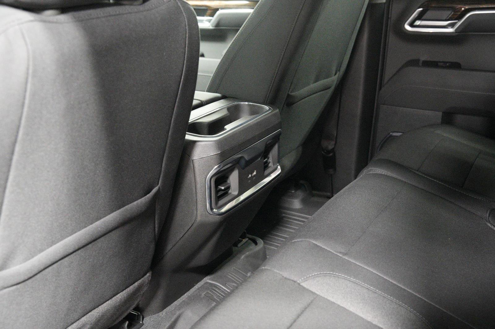 New 2025 GMC Sierra 1500 Elevation image 20