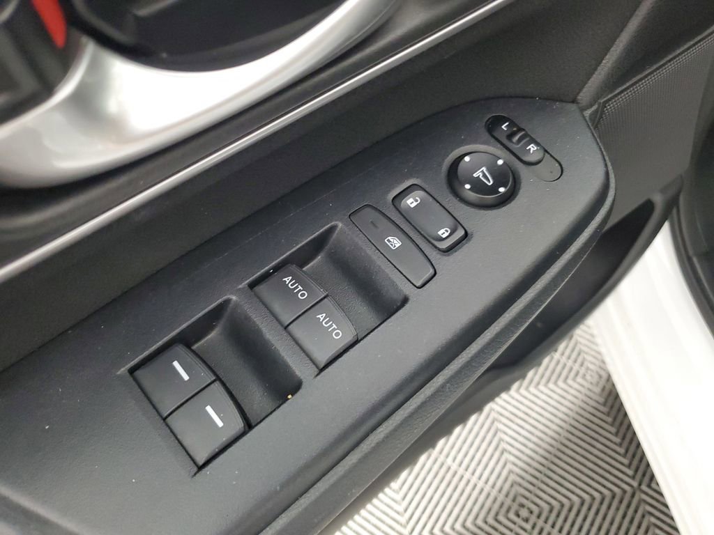 Used 2019 Honda CR-V EX image 28