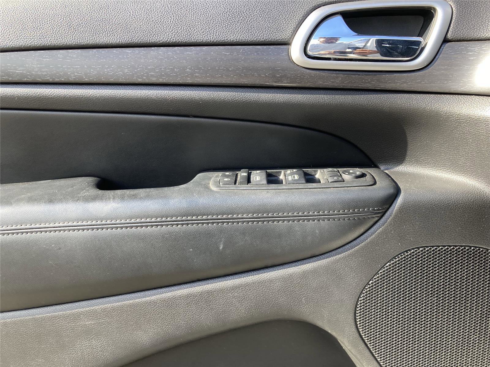 Used 2018 Jeep Grand Cherokee Laredo image 26