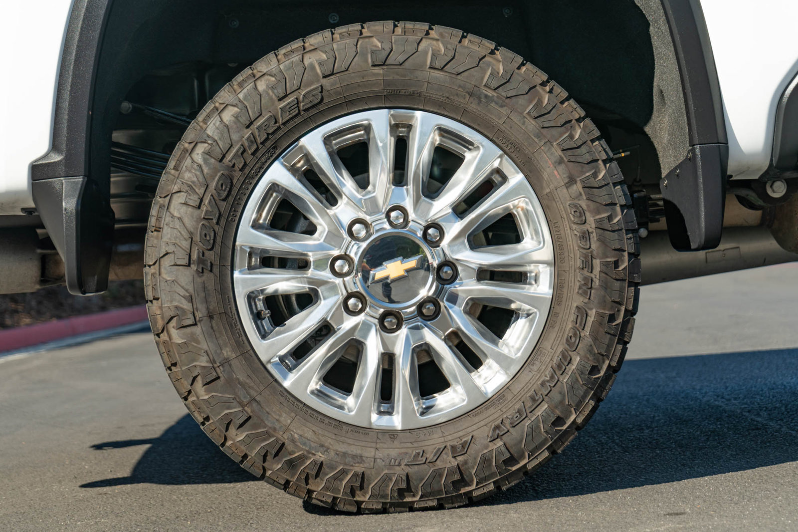 Used 2022 Chevrolet Silverado 3500 High Country w/ Z71 Off-Road Package AWD/4WD image 6