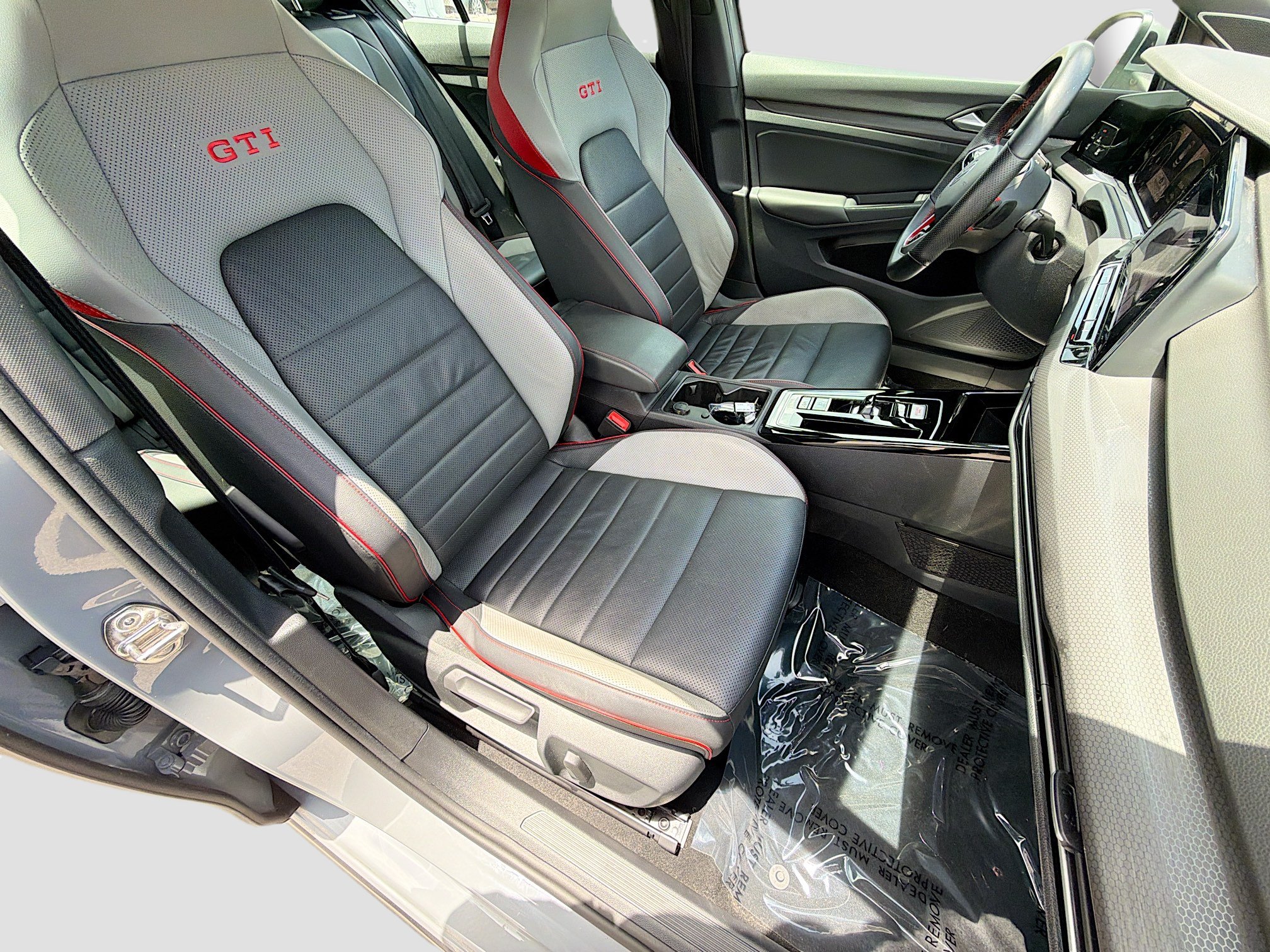Used 2024 Volkswagen GTI SE FWD image 14