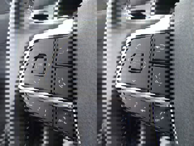 Used 2023 Toyota Highlander XLE image 21