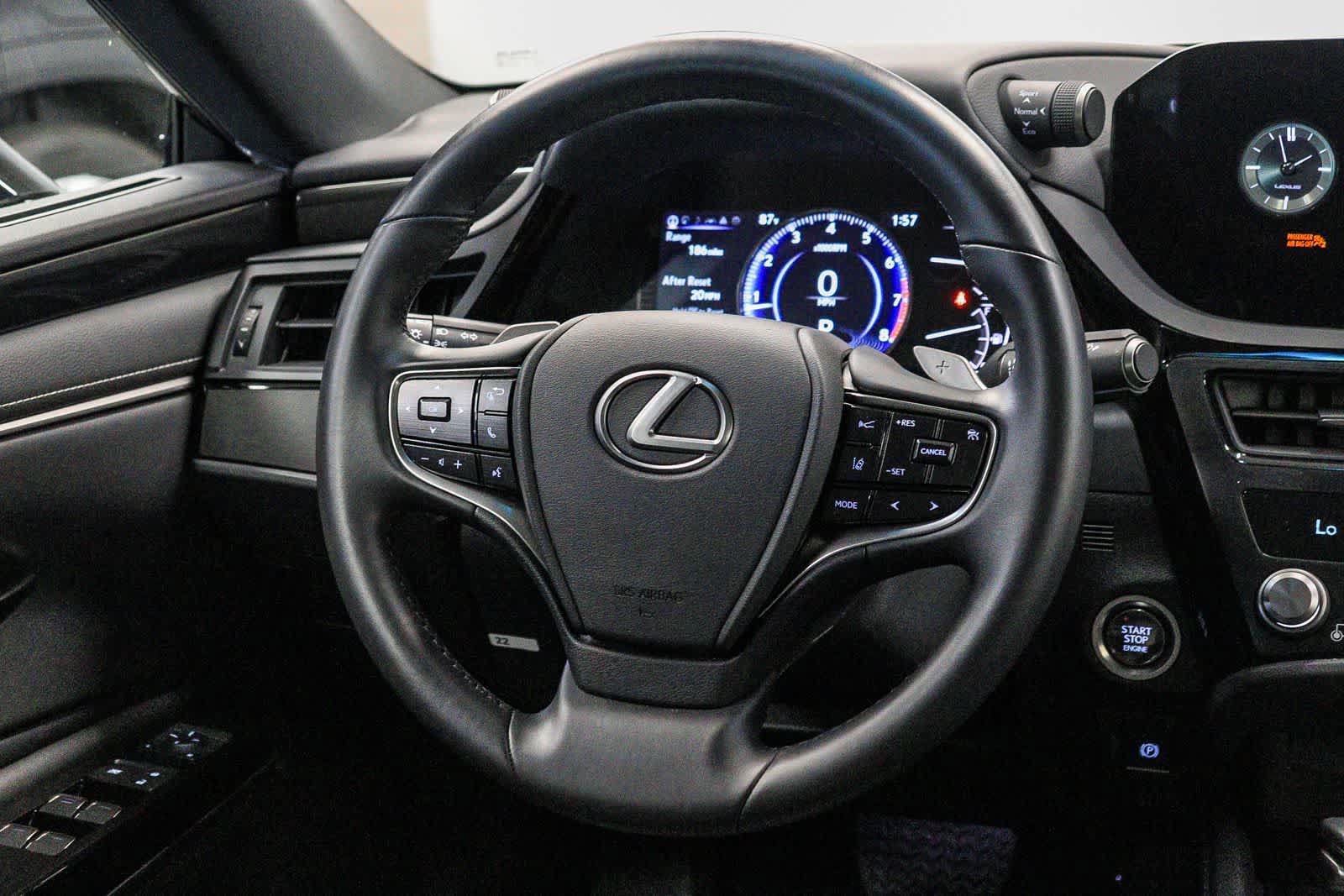 Used 2025 Lexus ES 350 w/ Accessory Package (Z2) FWD image 16