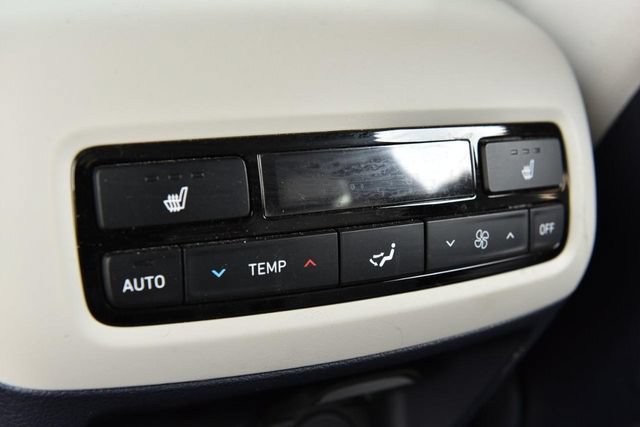 Used 2022 Hyundai Palisade SEL w/ 8P Bench Seat Package FWD image 24