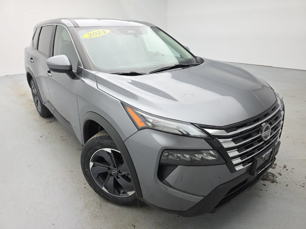 Used 2024 Nissan Rogue SV AWD/4WD image 3