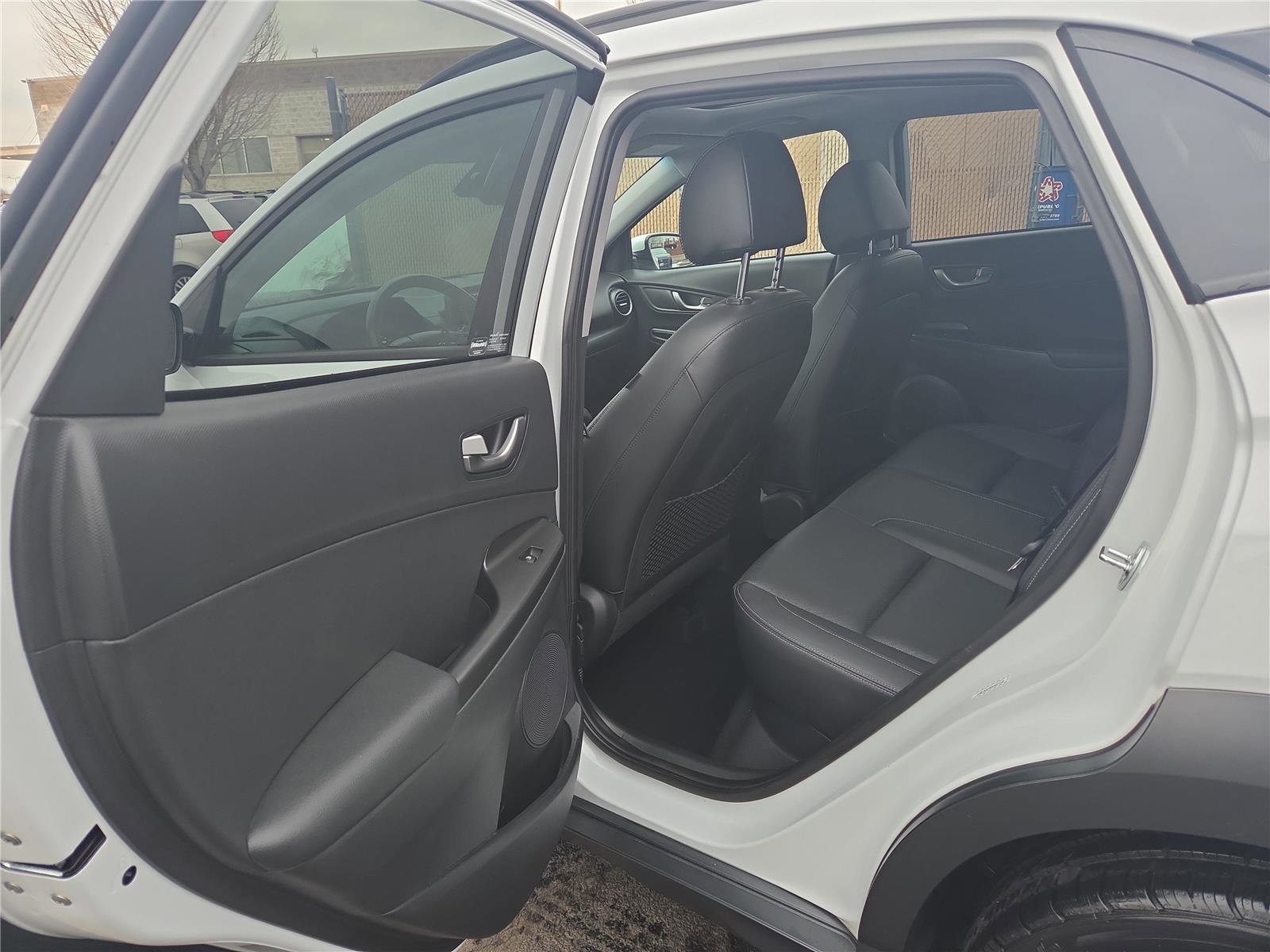 Used 2021 Hyundai Kona Limited w/ Cargo Package image 23