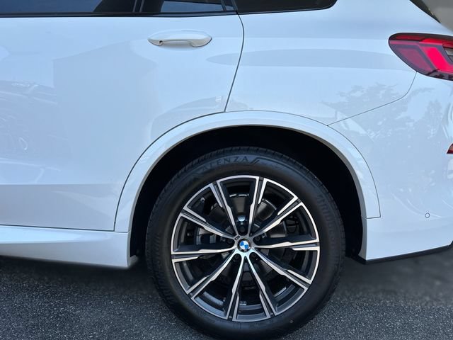 Used 2019 BMW X5 xDrive40i w/ M Sport Package AWD/4WD image 10
