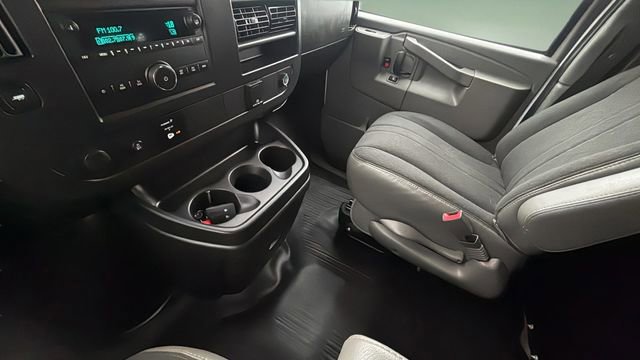 Used 2024 GMC Savana 2500 w/ Driver Convenience Package RWD image 17