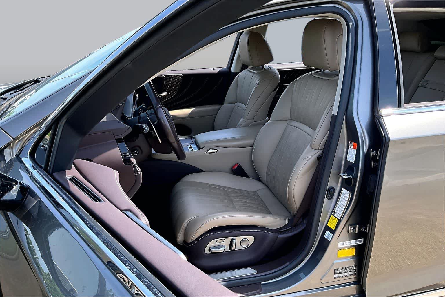 Used 2020 Lexus LS 500 w/ Interior Upgrade Package RWD image 8