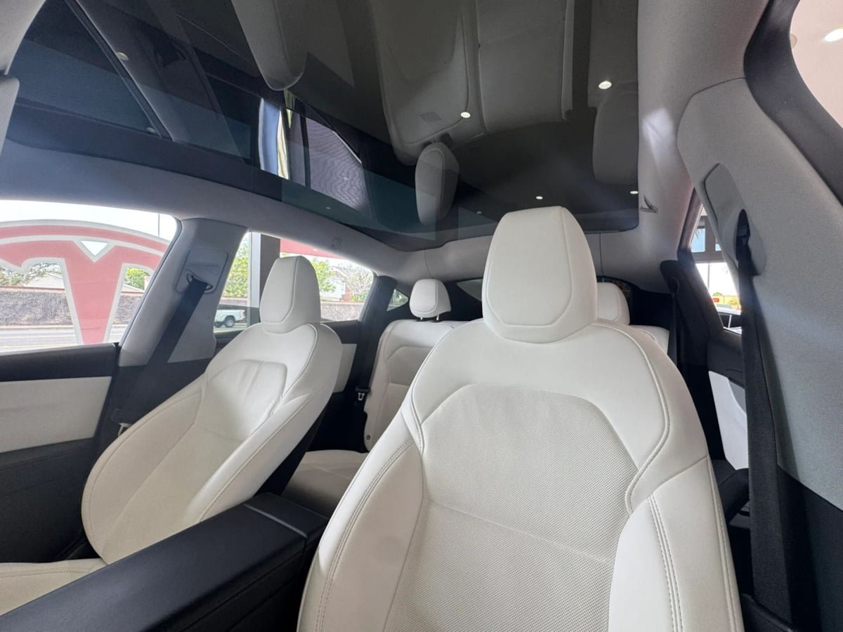 Used 2026 Tesla Model Y 2WD image 10