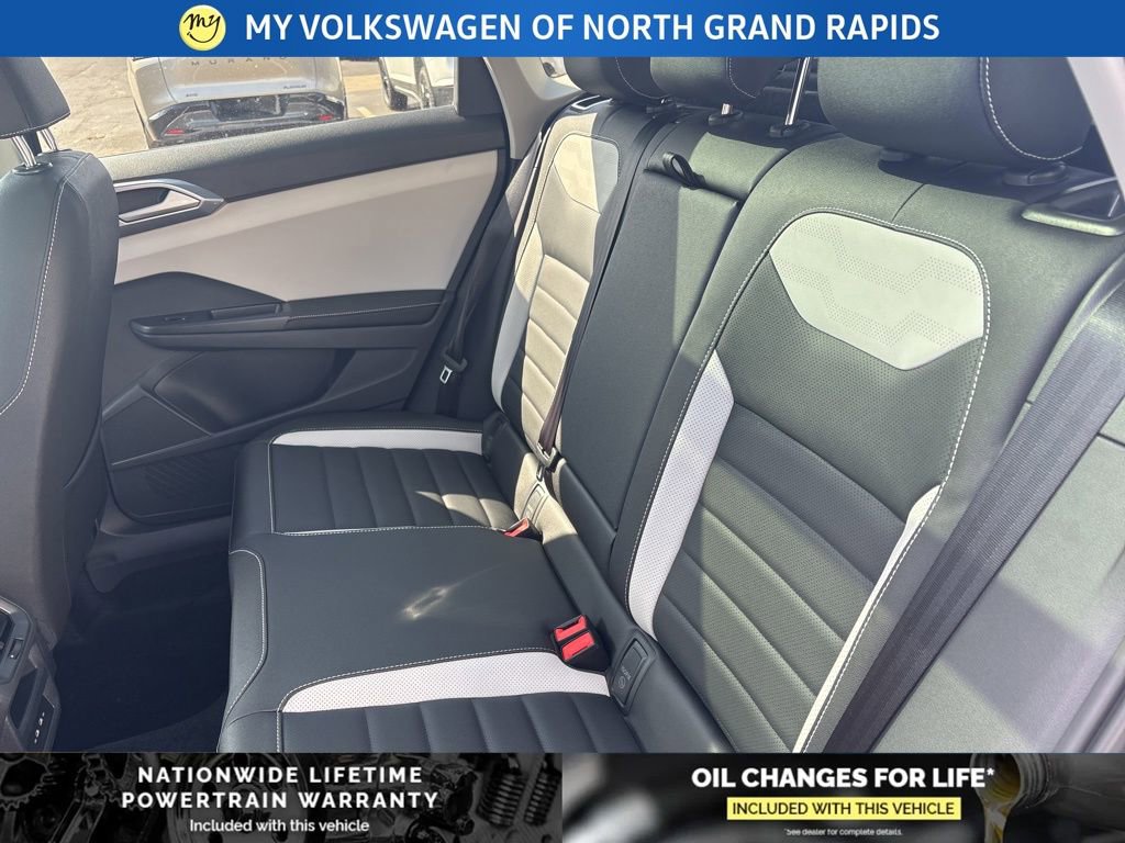 New 2026 Volkswagen Taos SEL image 18