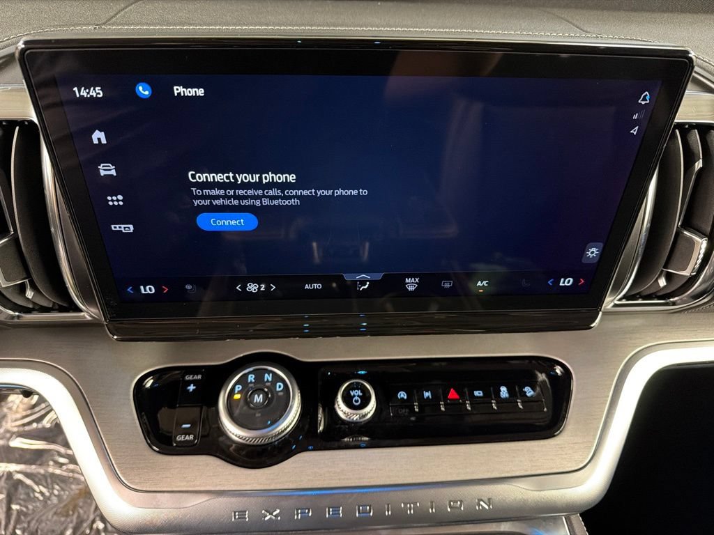 New 2027 Ford Expedition Max Platinum w/ Driver's Package AWD/4WD image 10