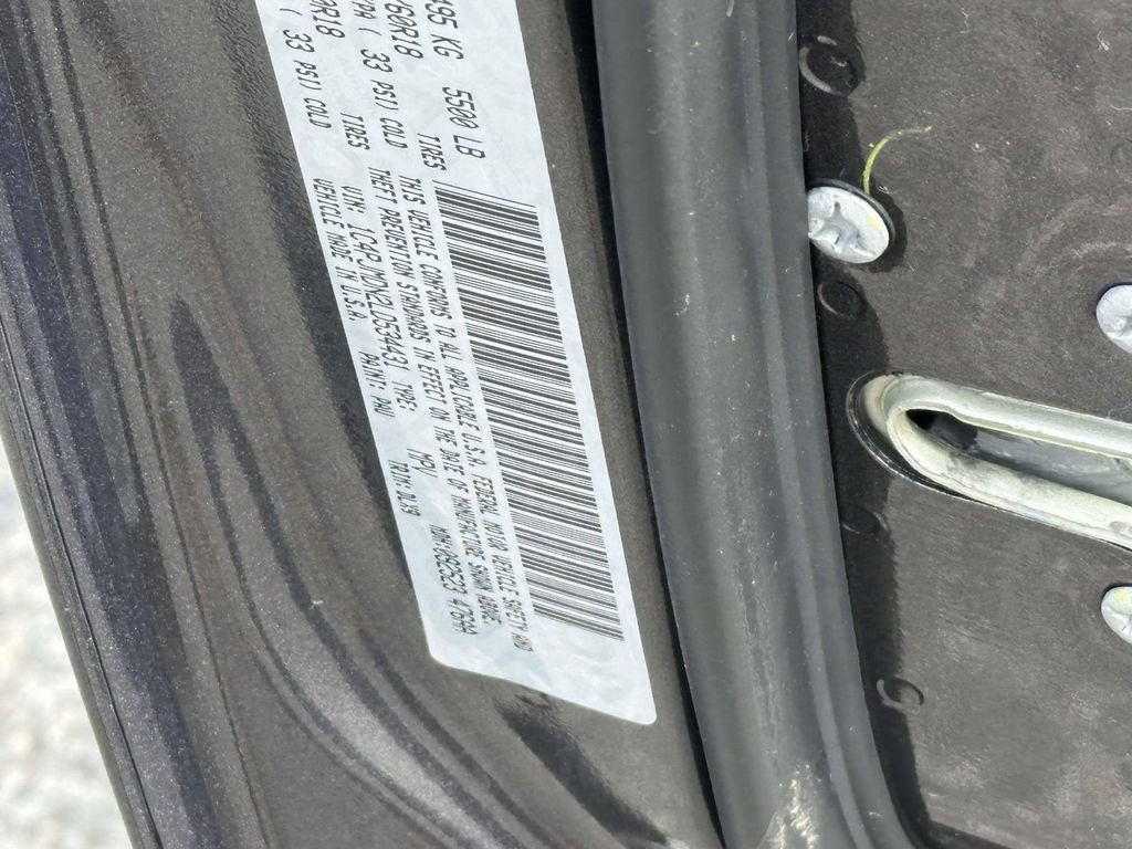 Used 2020 Jeep Cherokee Limited image 17