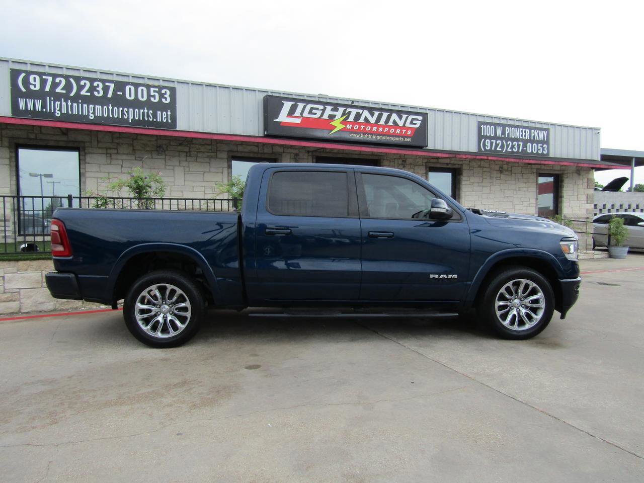 Used 2019 RAM 1500 Laramie RWD image 5