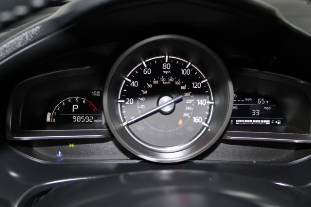 Used 2018 MAZDA MAZDA3 Touring FWD image 16