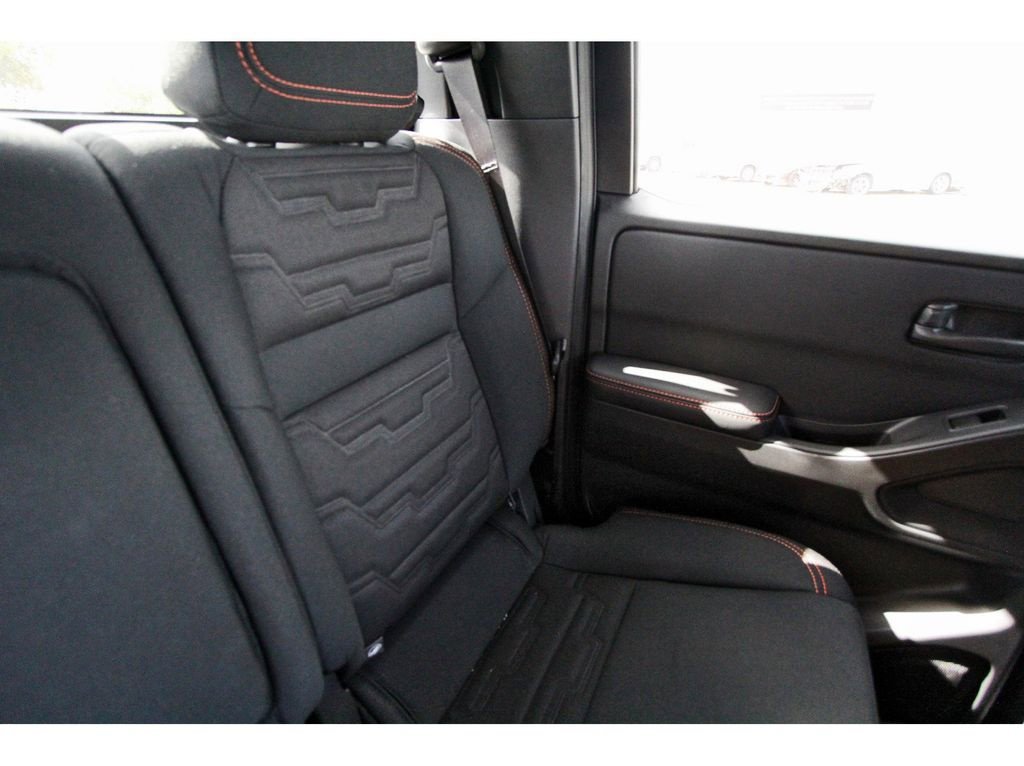 New 2026 Nissan Frontier PRO-4X w/ Pro-4x Convenience Package image 12