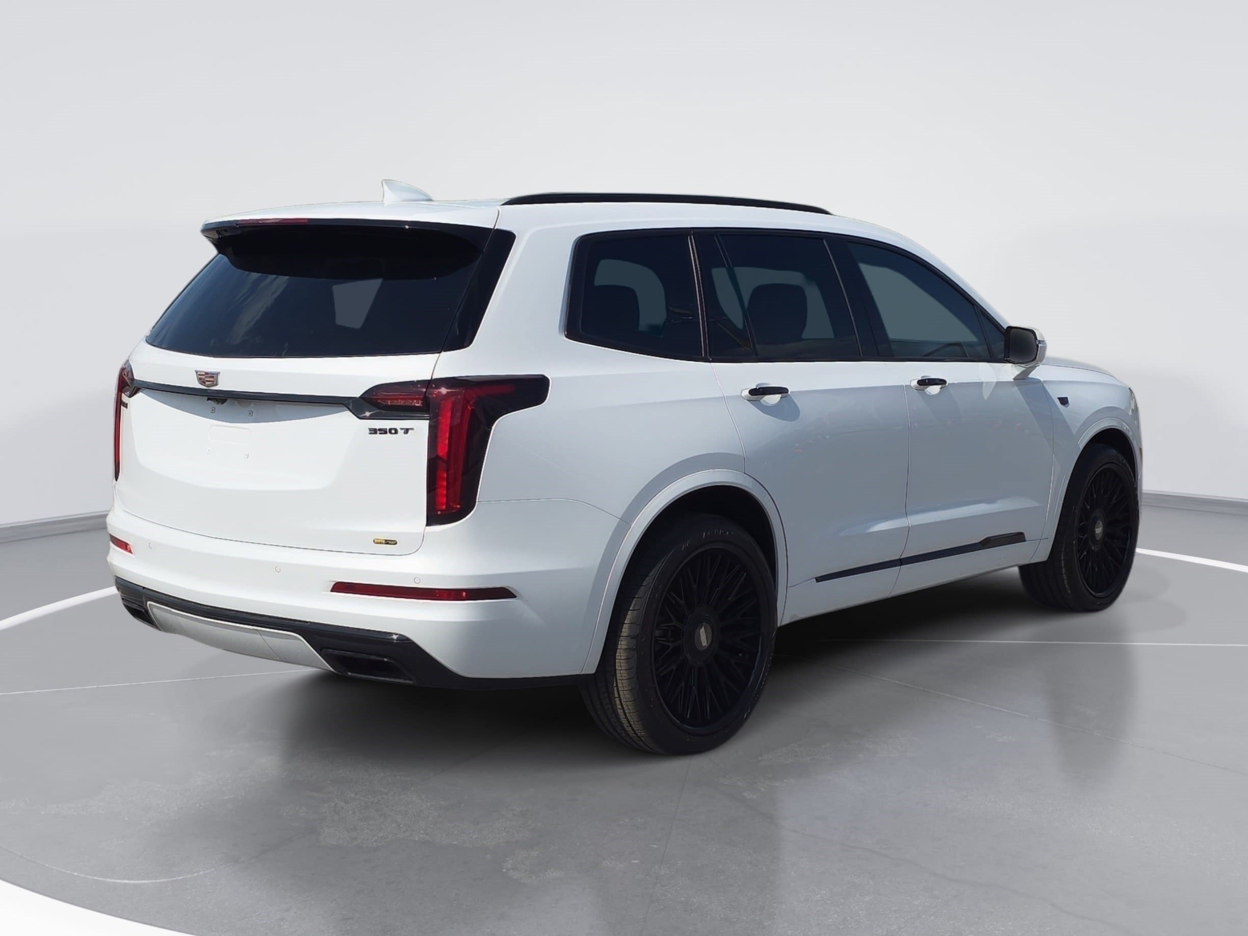 New 2025 Cadillac XT6 Luxury FWD image 3