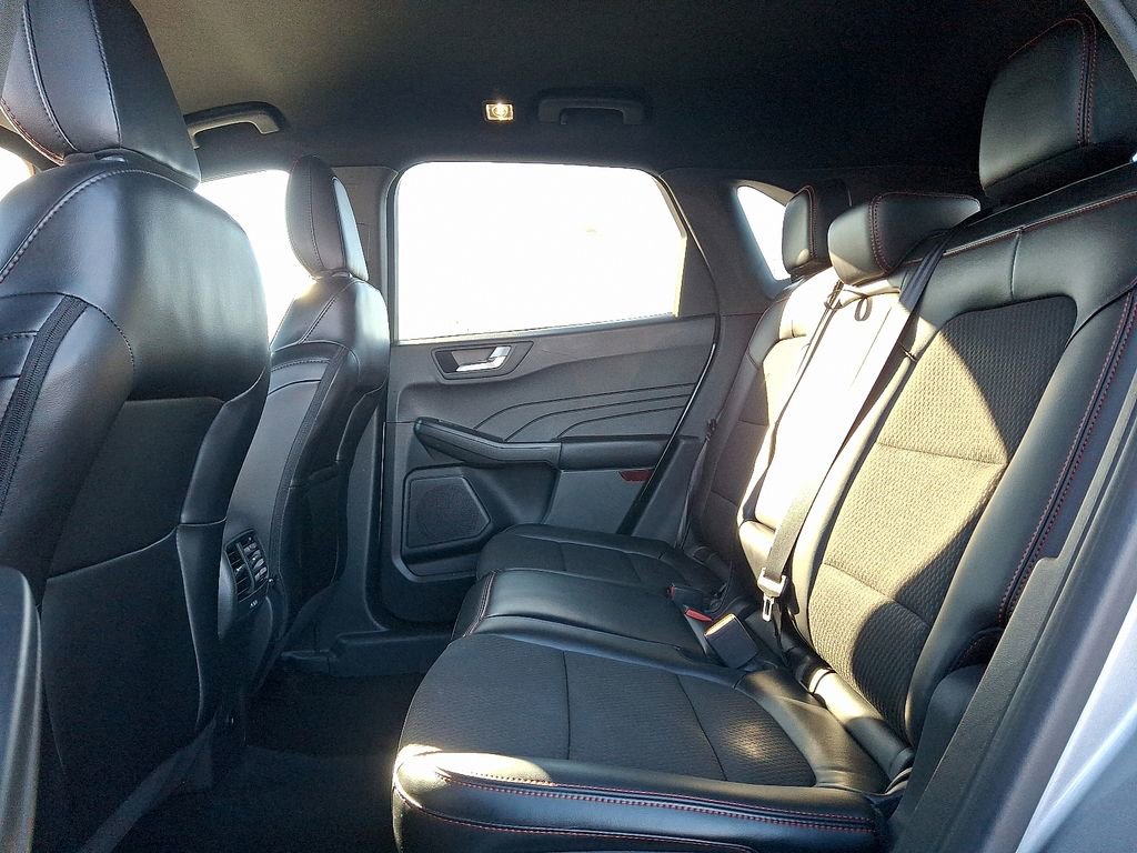 Used 2024 Ford Escape ST-Line image 10