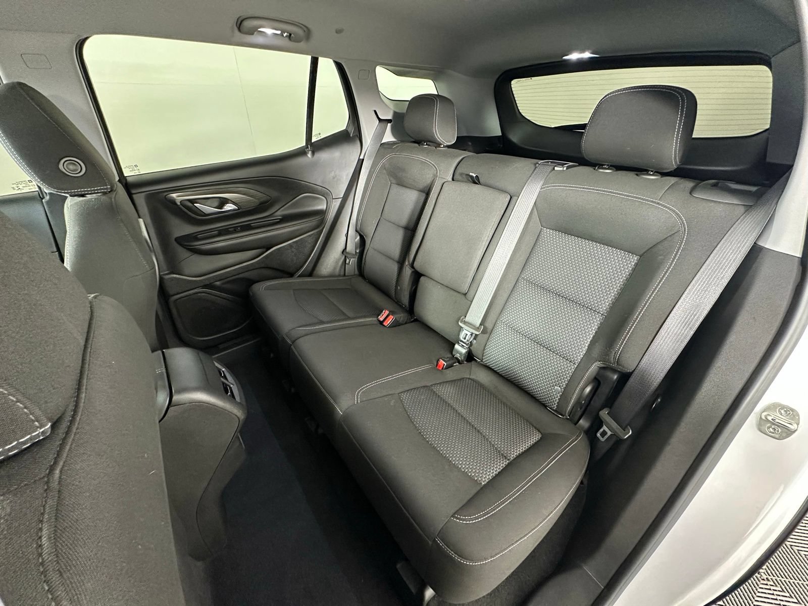 Used 2022 GMC Terrain SLE w/ Driver Convenience Package FWD image 26