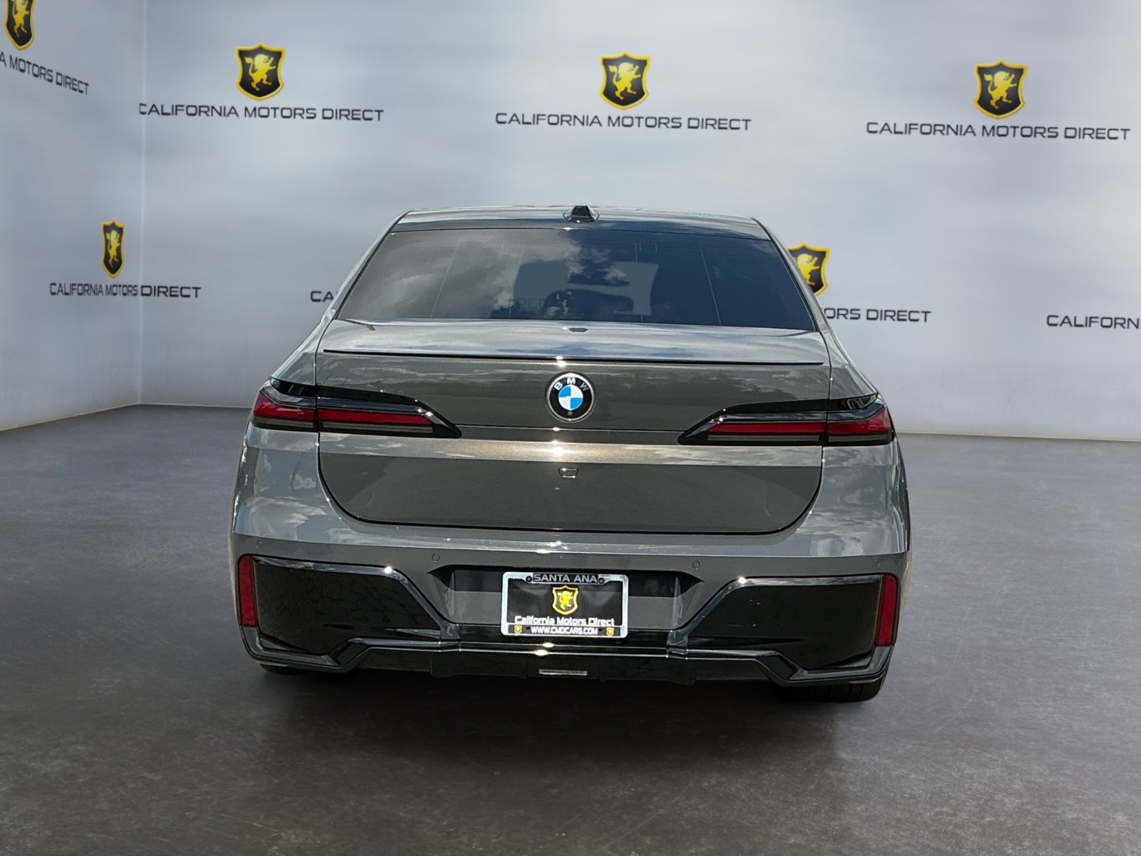 Used 2023 BMW 740i RWD image 6