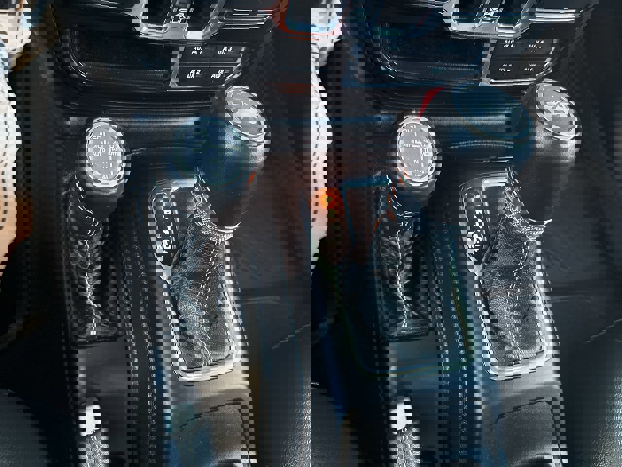 Used 2021 Jeep Wrangler Unlimited Sahara w/ Cold Weather Group image 15