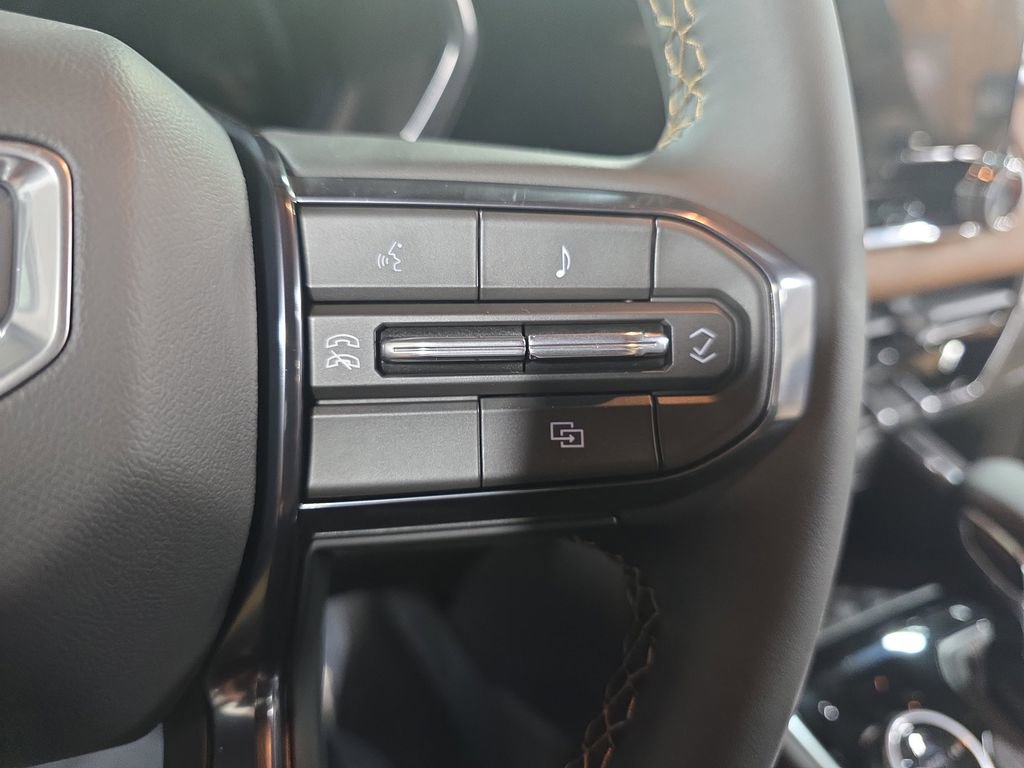 New 2026 GMC Canyon AT4 AWD/4WD image 17