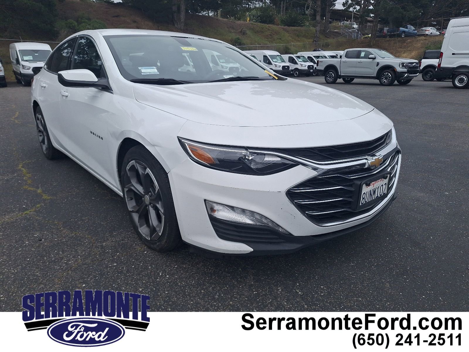 Used 2021 Chevrolet Malibu LT FWD image 1