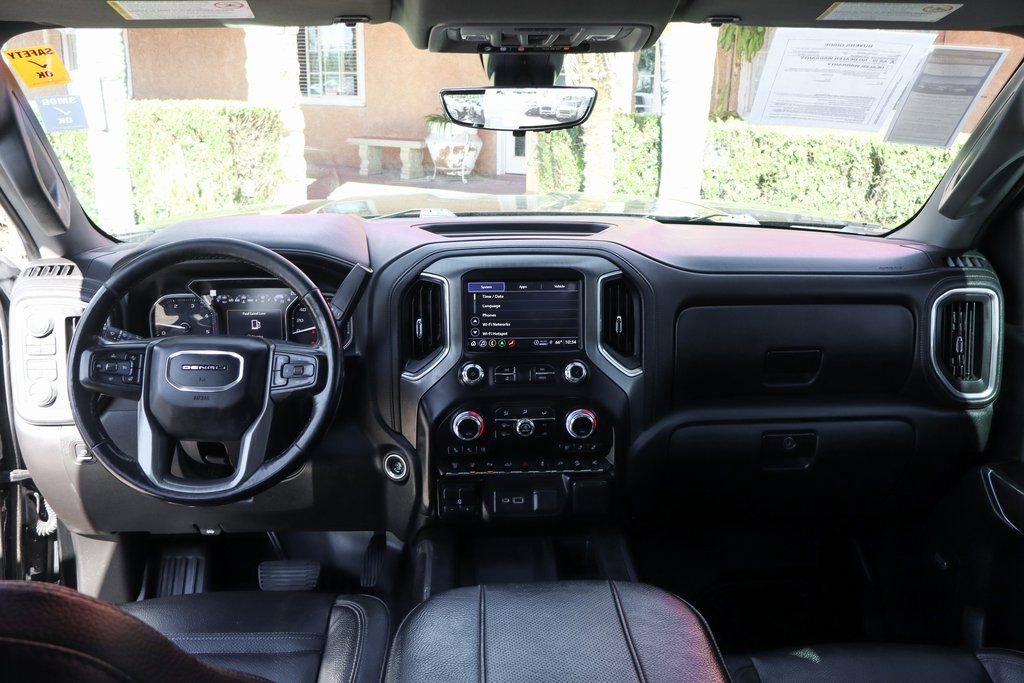 Used 2023 GMC Sierra 3500 Denali w/ Denali Black Diamond Edition image 32