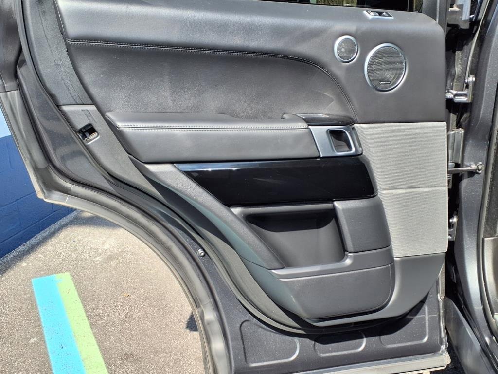 Used 2021 Land Rover Range Rover Sport HST image 8