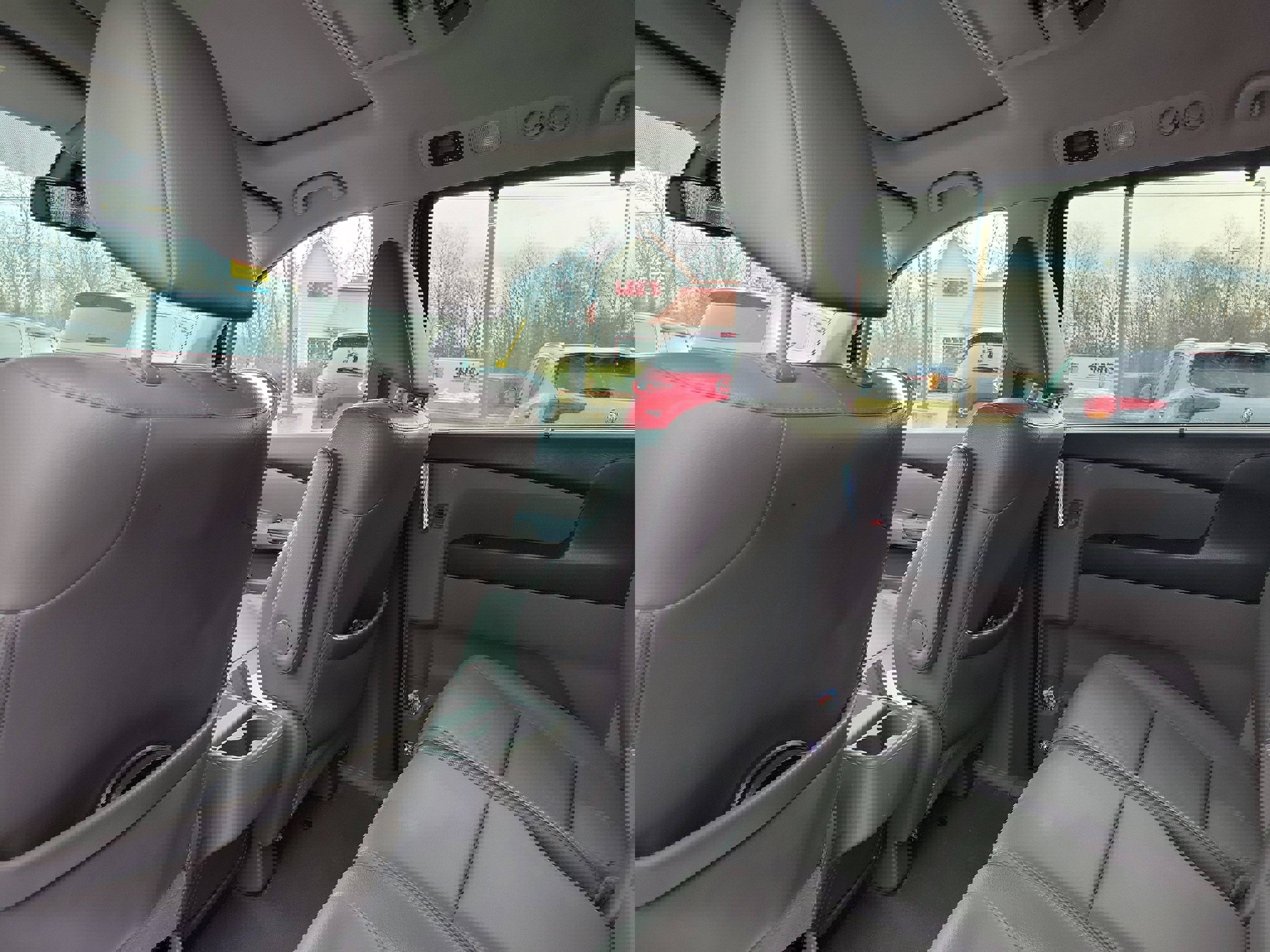 Used 2016 Honda Odyssey Touring Elite image 13