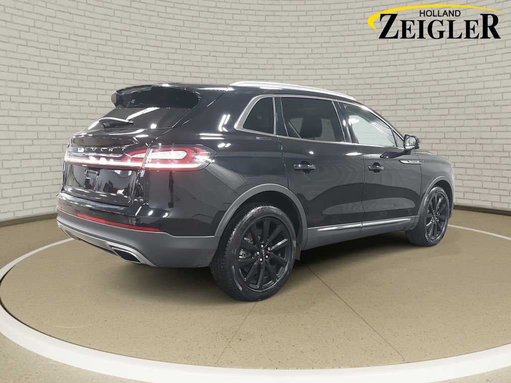 Used 2022 Lincoln Nautilus Reserve w/ Monochromatic Package image 5