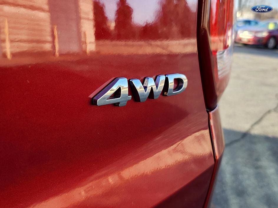 Used 2017 Ford Explorer XLT w/ Equipment Group 202A image 40