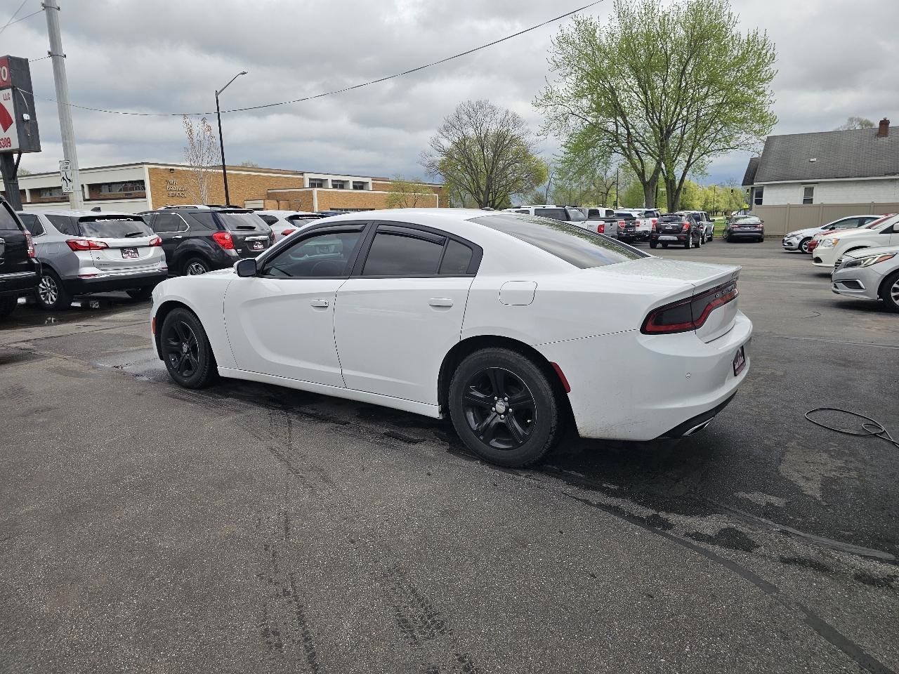 Used 2018 Dodge Charger SXT RWD image 7