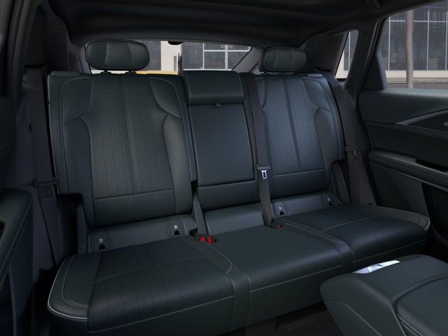 New 2025 Cadillac Lyriq Luxury image 17