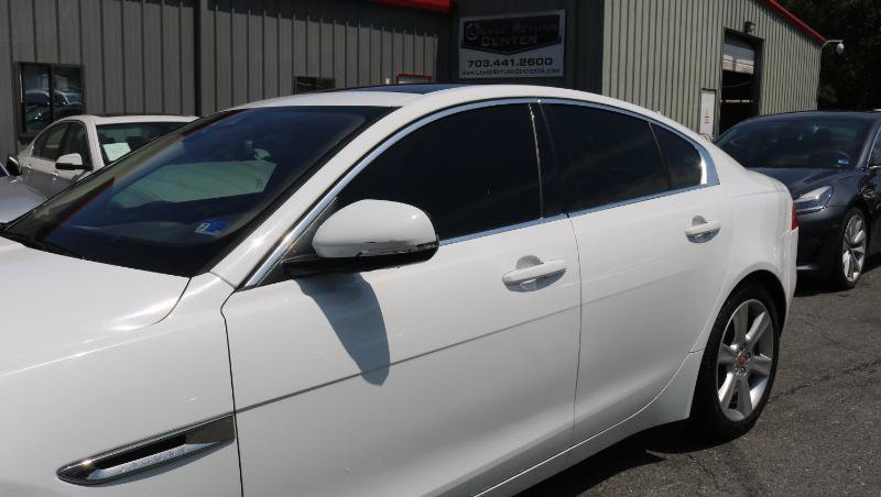 Used 2018 Jaguar XE Prestige RWD image 4