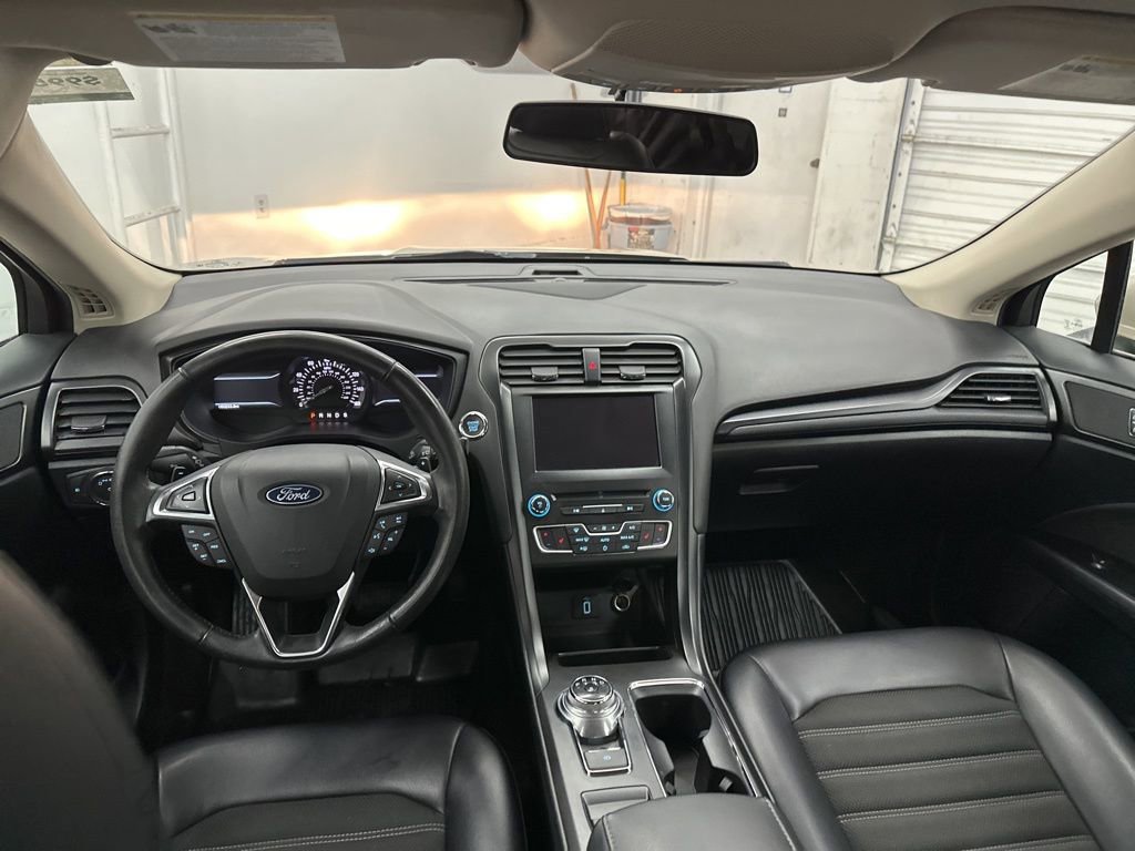 Used 2018 Ford Fusion SE w/ Equipment Group 201A image 20