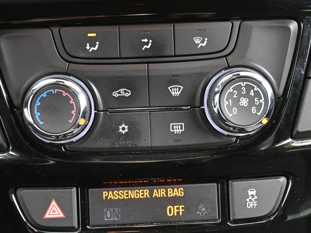 Used 2022 Buick Encore Preferred w/ Safety Package image 19