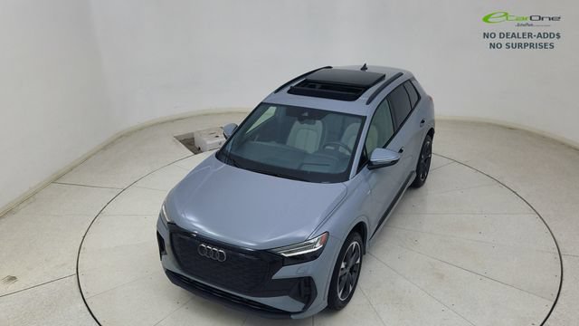 Used 2024 Audi Q4 e-tron Prestige AWD/4WD image 77