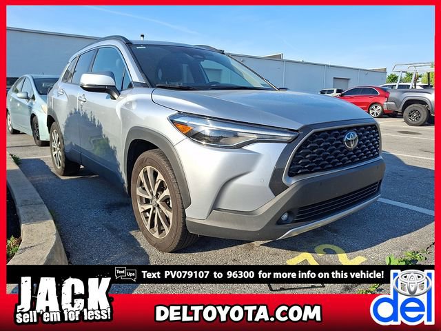 Used 2023 Toyota Corolla Cross XLE w/ Convenience Package AWD/4WD image 1
