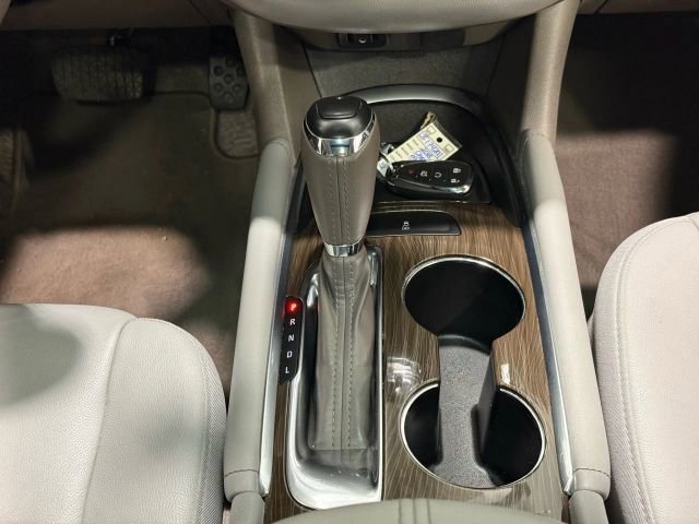 Used 2018 Chevrolet Malibu Premier w/ Premier Sun and Wheel Package FWD image 22