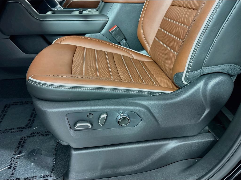 New 2026 GMC Sierra 3500 Denali Ultimate AWD/4WD image 19