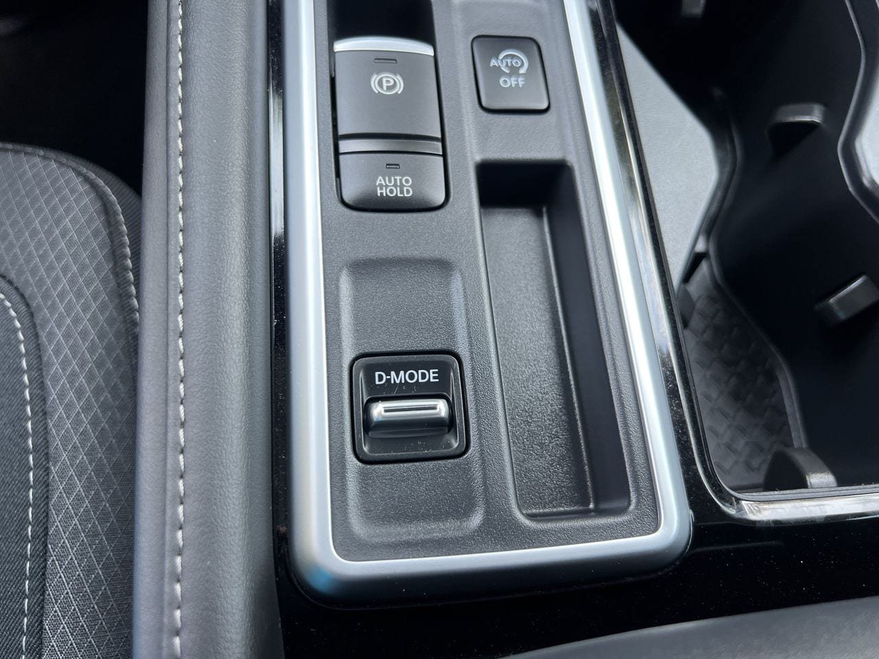 Certified 2026 Nissan Pathfinder SV FWD image 17