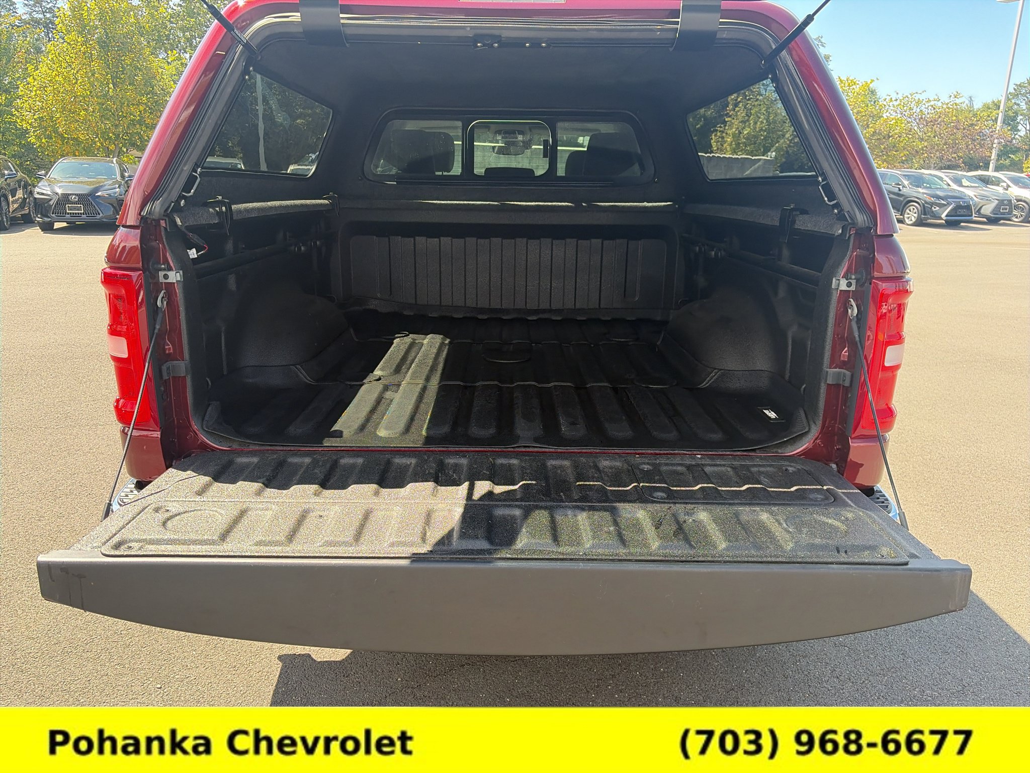 Used 2025 RAM 1500 Laramie AWD/4WD image 21