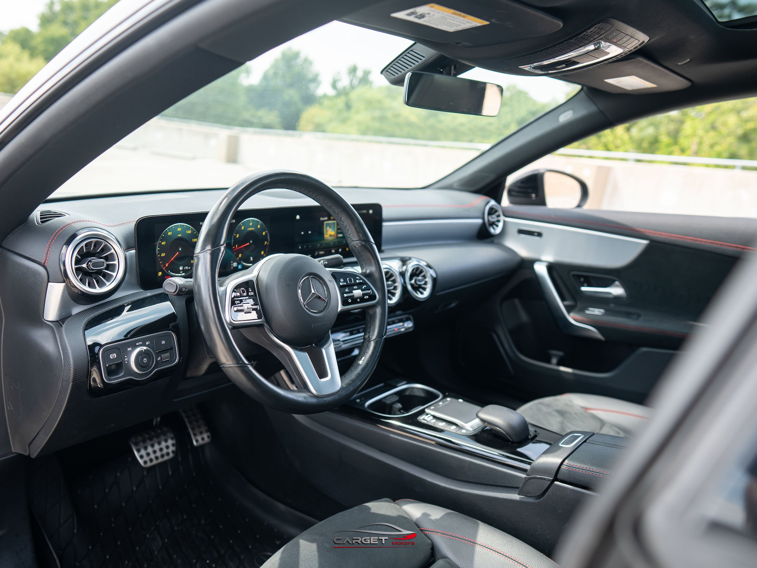 Used 2022 Mercedes-Benz CLA 250 4MATIC image 13