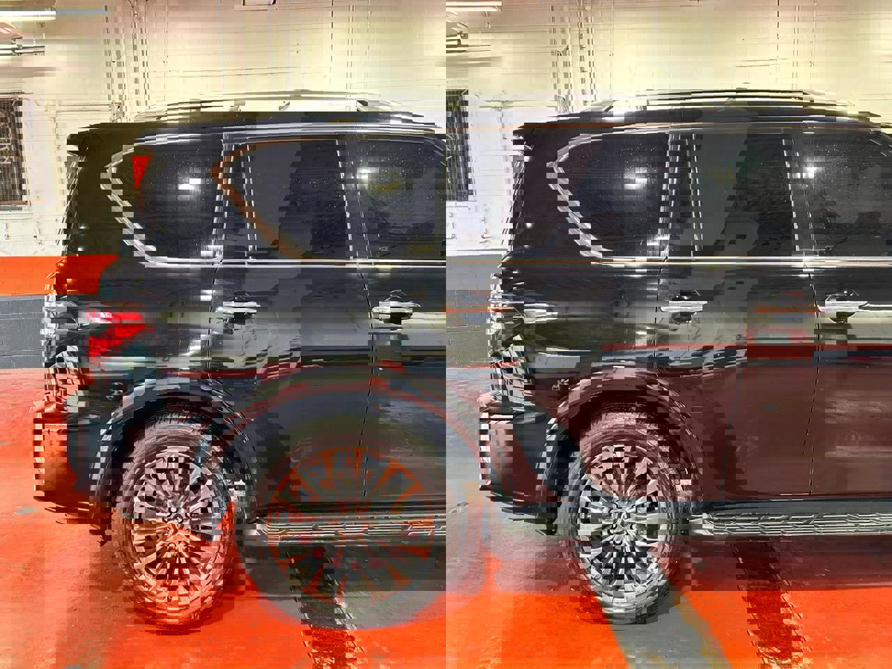 Used 2022 Nissan Armada Platinum w/ Captain's Chairs Package image 9