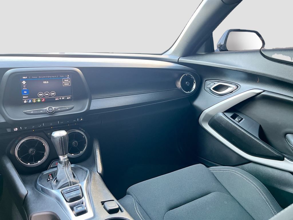 Used 2021 Chevrolet Camaro LT image 24