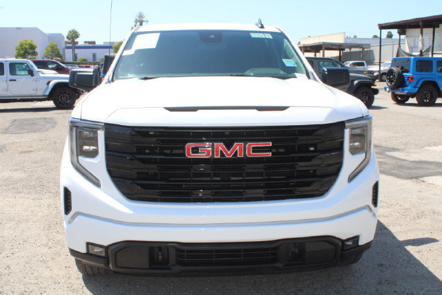 Used 2024 GMC Sierra 1500 Elevation RWD image 2