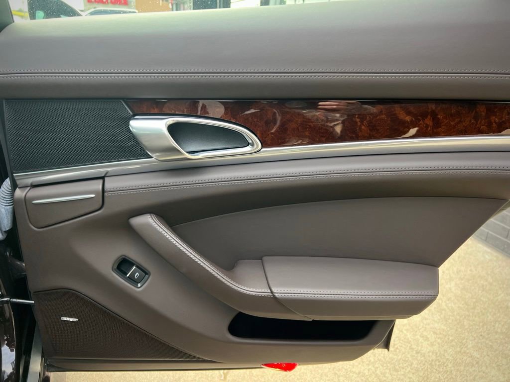 Used 2011 Porsche Panamera S image 23