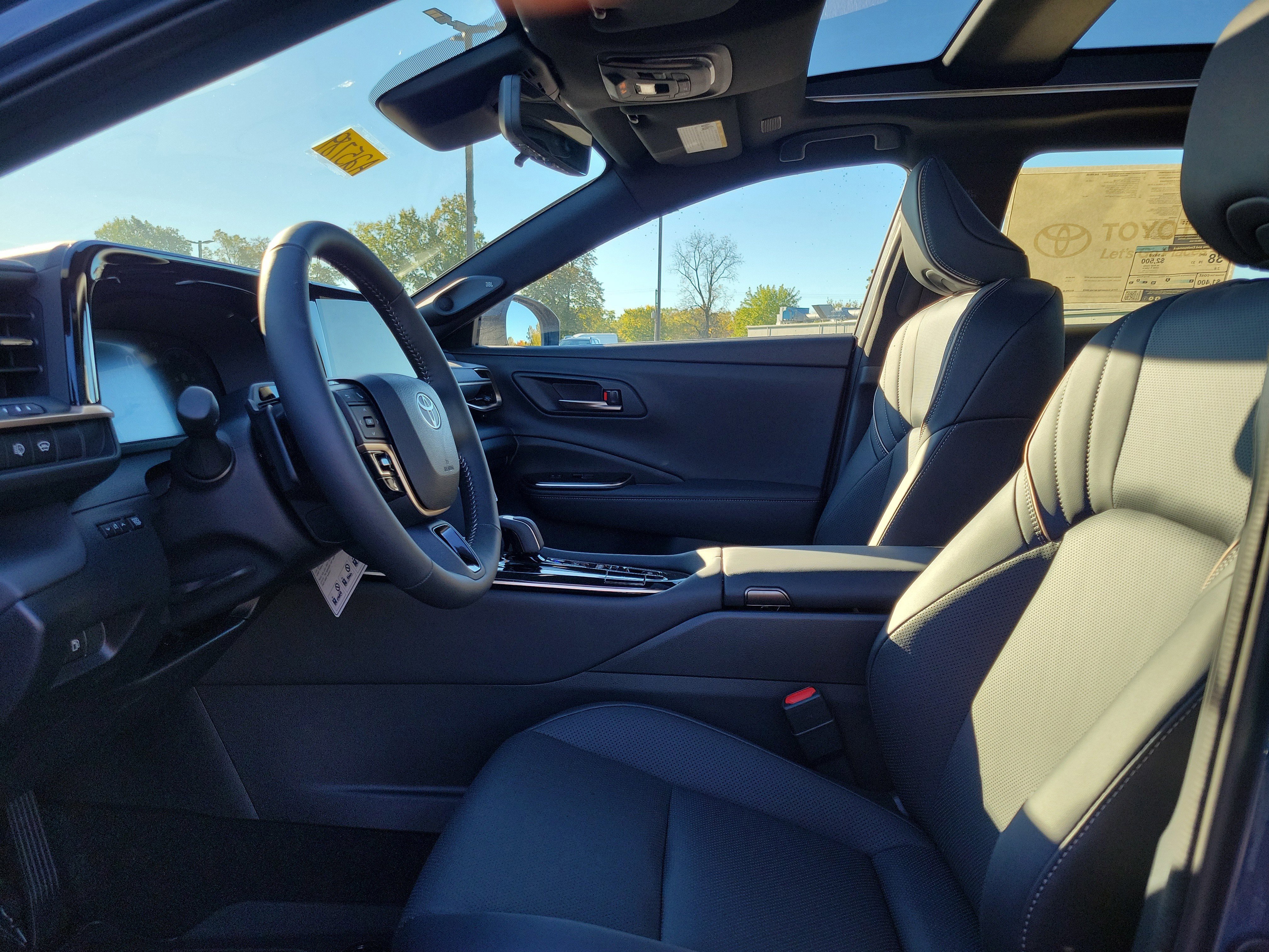 New 2025 Toyota Crown Signia w/ Advanced Technology Package image 15